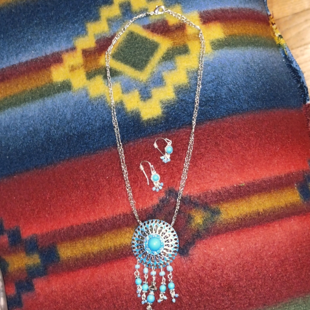 Avon Nina Ricci Vintage beaded fringe Necklace and earrings